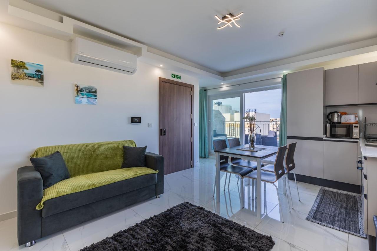 Terrace View-Stylish Two Bedrooms Fully Ac-Wifi Penthouse Msida Εξωτερικό φωτογραφία