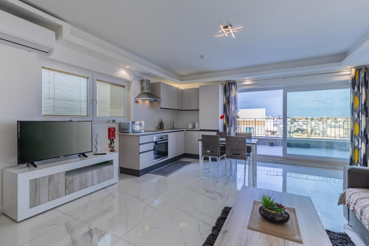 Terrace View-Stylish Two Bedrooms Fully Ac-Wifi Penthouse Msida Εξωτερικό φωτογραφία