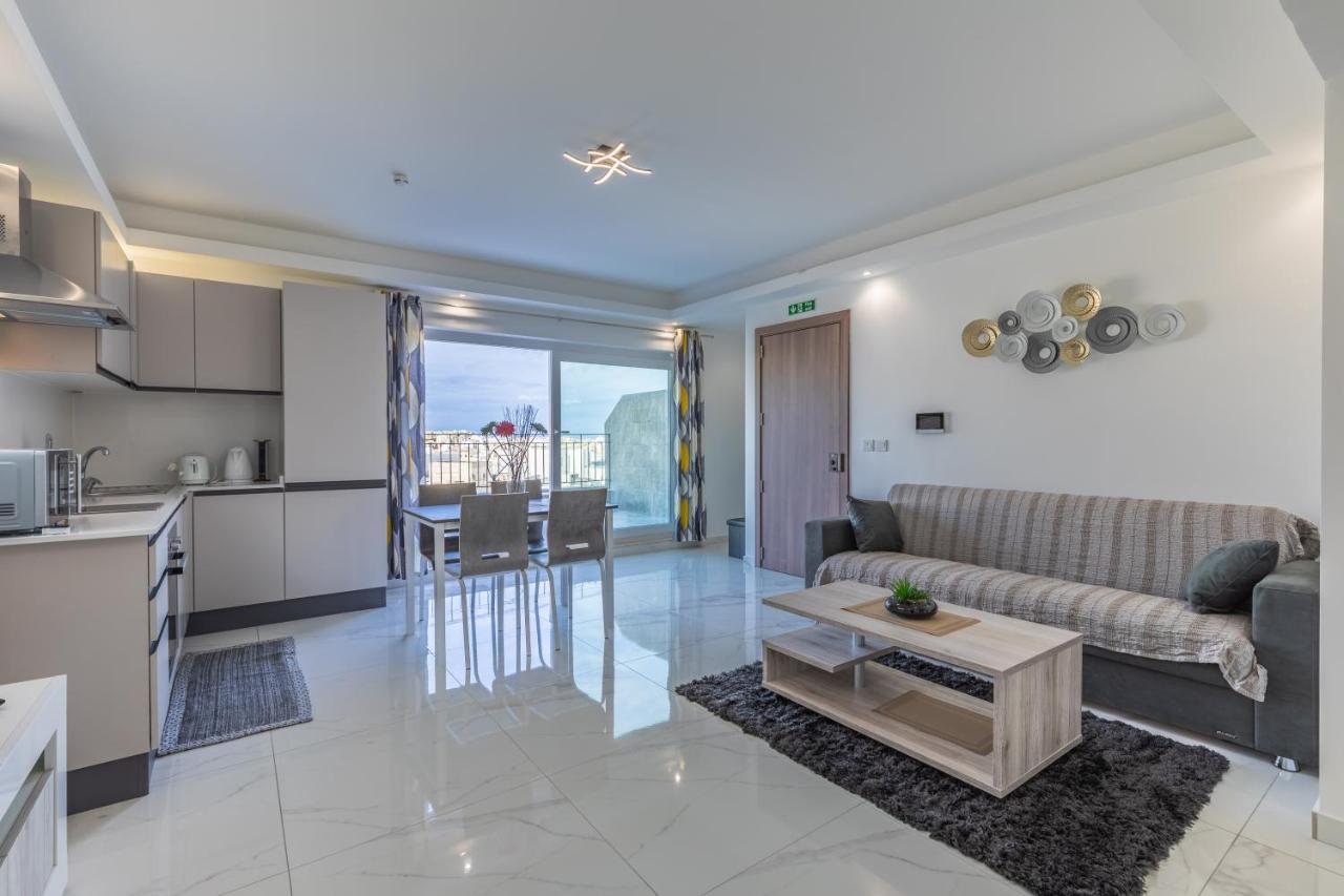 Terrace View-Stylish Two Bedrooms Fully Ac-Wifi Penthouse Msida Εξωτερικό φωτογραφία