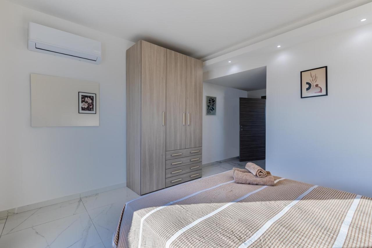 Terrace View-Stylish Two Bedrooms Fully Ac-Wifi Penthouse Msida Εξωτερικό φωτογραφία