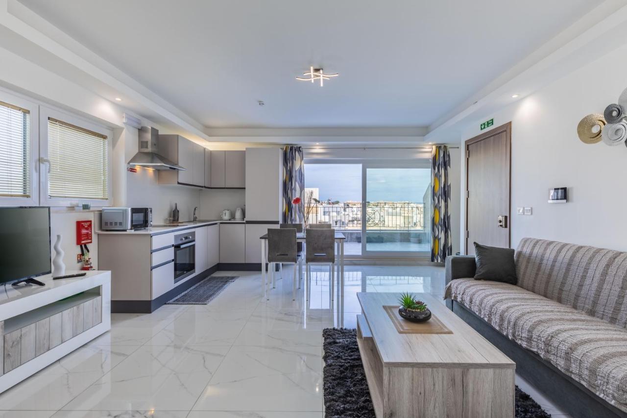 Terrace View-Stylish Two Bedrooms Fully Ac-Wifi Penthouse Msida Εξωτερικό φωτογραφία